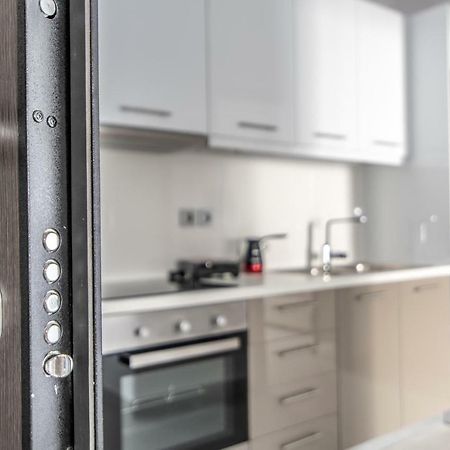 Lux 'N Comfort Apartments Tínos エクステリア 写真