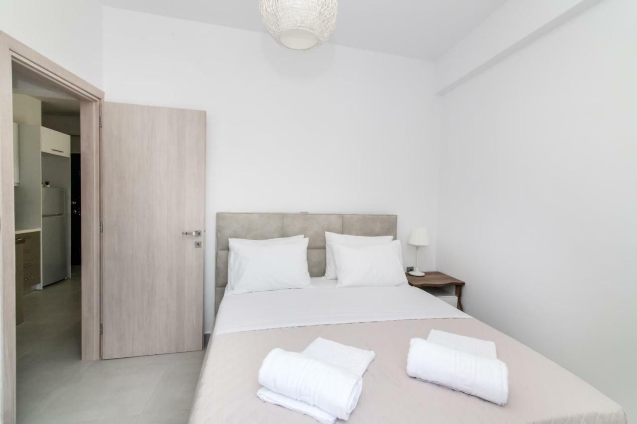 Lux 'N Comfort Apartments Tínos エクステリア 写真